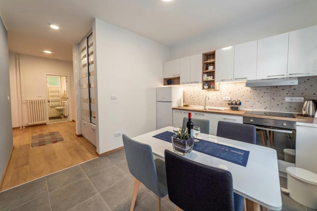 Apartman Danube Lux Novi Sad Exterior foto